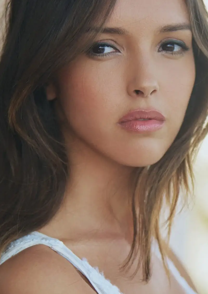 Lyna Khoudri